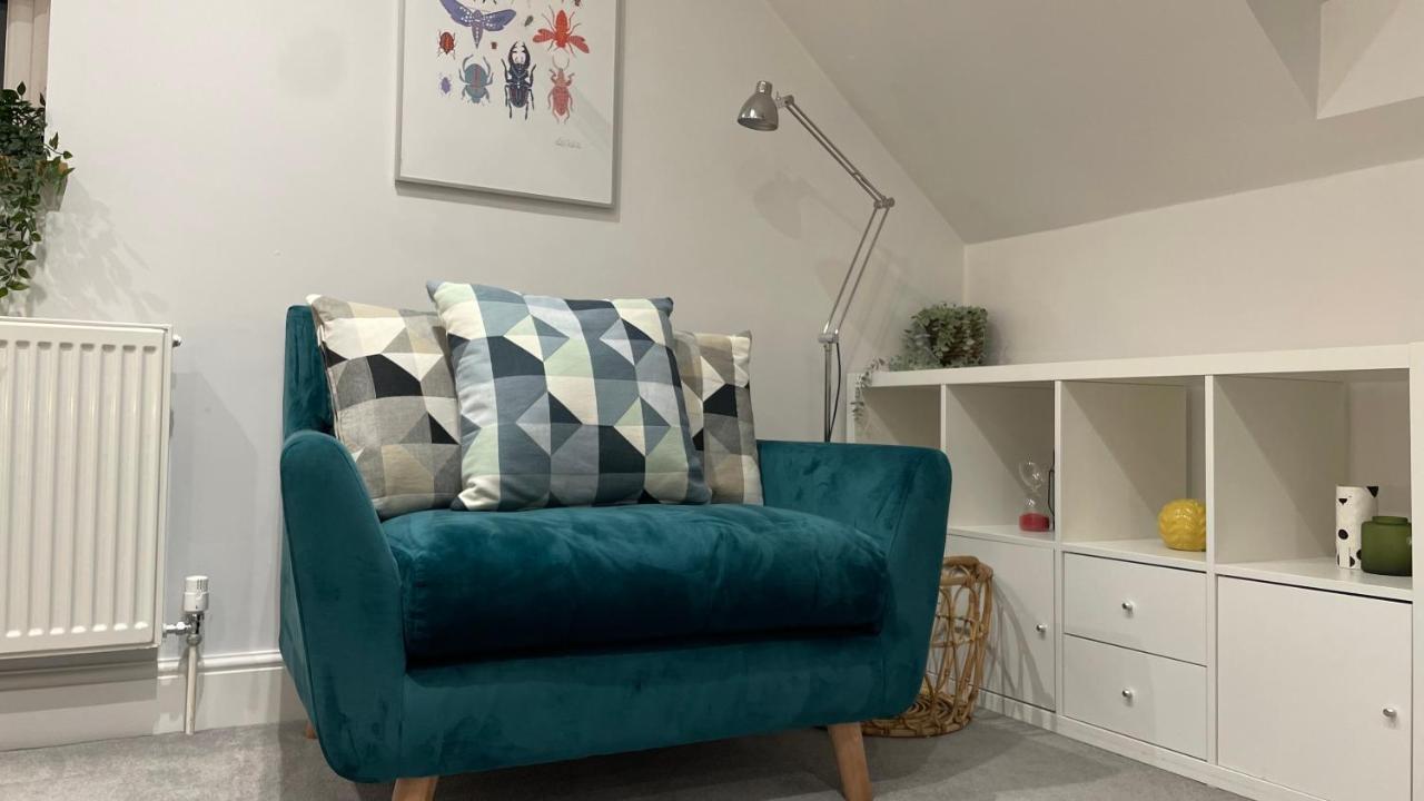 Unique Luxury Detached Apartment In Windsor That Sleeps 4 外观 照片